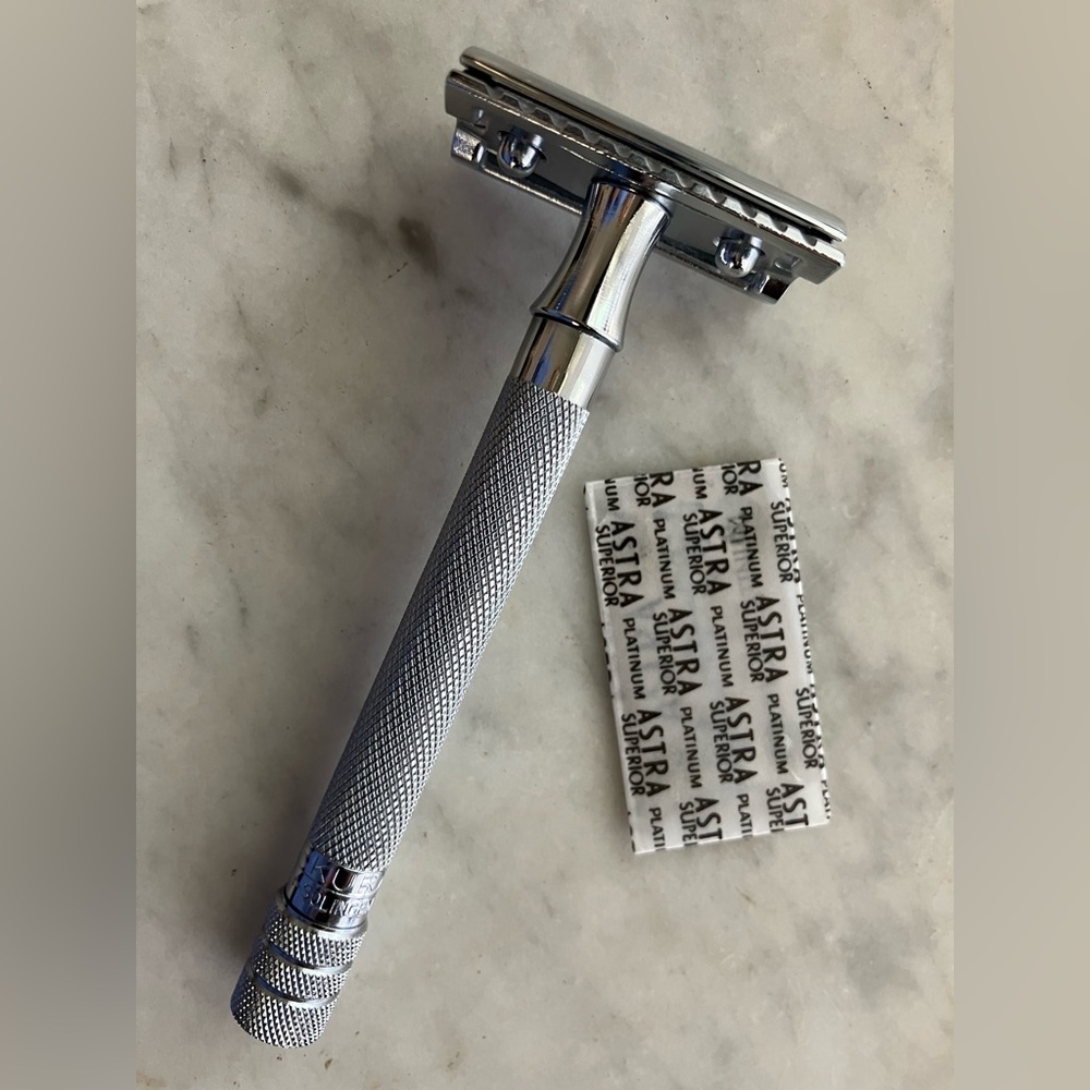 Merkur 23C Long Handle Double Edge Safety Razor Chrome Finish MADE IN GERMANY